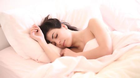 Imagen de archivo de una mujer durmiendo