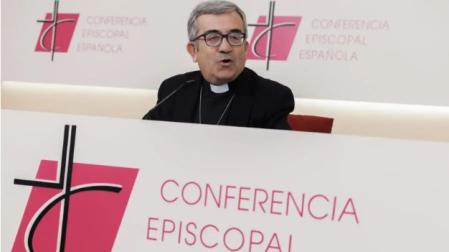 El secretario general y portavoz de la Conferencia Episcopal Española, Luis Argüello