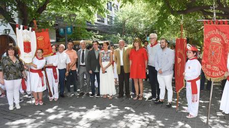 VIAJE A ARGENTINA EN DICIEMBRE 2022. La presidenta María Chivite encabezó la delegación de cargos del Gobierno foral que el pasado diciembre viajaron a Argentina. En la imagen, en Mendoza, donde se celebró una exhibición de bailes a cargo de los dantzaris de los centros navarros en aquel país y del grupo Ortzadar de Pamplona
