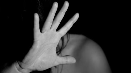Varios estudios han encontrado una asociación entre el uso de pornografía y la violencia no sexual