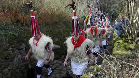 Los cencerros volvieron a sonar en las localidades navarras este lunes, 29 de enero./