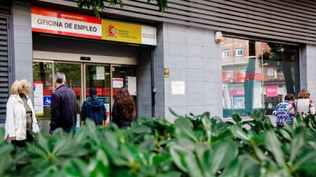 El SEPE es el organismo público que gestiona la RAI. En la imagen, una de sus oficinas en España
