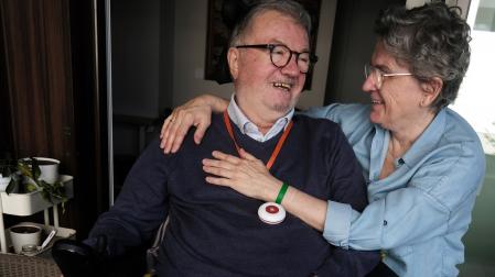 Montxo Iriarte Goyena y María Gómara Urdiáin, matrimonio de 67 y de 64 años, se conocieron estudiando Magisterio.