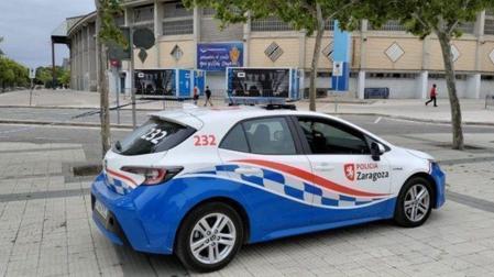 Un coche de la Policía Local de Zaragoza