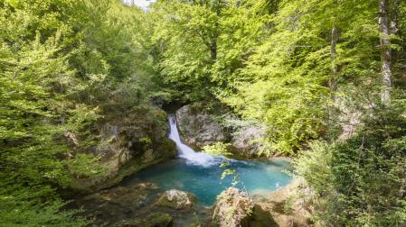 Cascada del Nacedero del Urederra, un regalo a la vista