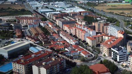 Vista aérea de Noáin, capital del Valle de Elorz, tomada en julio de 2023.