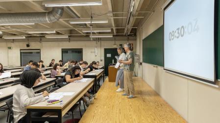 Fotos de la EvAU extraordinaria en Navarra.