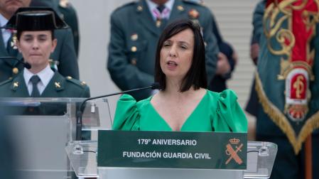 Mercedes González, interviene durante el acto conmemorativo del 179º aniversario de la fundación de la Guardia Civil,
