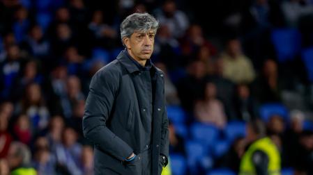 El entrenador de la Real Sociedad, Imanol Alguacil, durante el encuentro frente a Osasuna