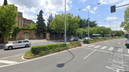 El accidente ha ocurrido en la calle Baja Navarra, junto al Seminario