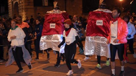 Fotos de la San Silvestre de Pamplona 2024./