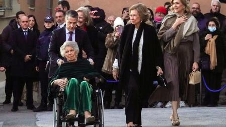 La reina Sofía asistió a la boda de su sobrino Nicolás de Grecia con Jrysí Vardinoyanni, acompañada por Irene de Grecia y la infanta Cristina