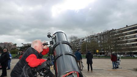 Fotos del eclipse solar desde el Planetario de Pamplona
