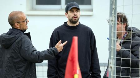 Así fue la visita del exfutbolista Gerard Pique a Tajonar para presenciar el Osasuna Promesas 0-1 Andorra /