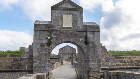 Una de las entradas de la Ciudadela de Pamplona /