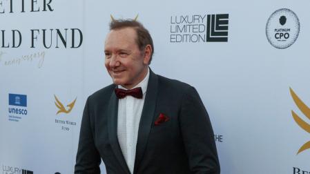 El actor estadounidense Kevin Spacey a su llegada a la gala de la organización sin ánimo de lucro Better World Fund en Cannes, donde recibió un premio a toda su trayectoria