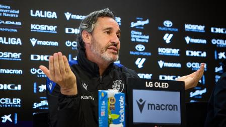 Fotos del último entrenamiento de Osasuna con Vicente Moreno en Tajonar.