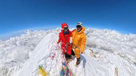 Fotos de la expedición de los alpinistas navarros Uxue Murolas e Ignacio Barrio al Makalu (8.485 m).
