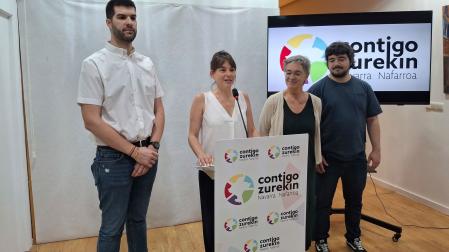 Begoña Alfaro, acompañada por Carlos Guzmán, Edurne Eguino y Miguel Garrido, presenta las medidas de Contigo-Zurekin contra la corrupción