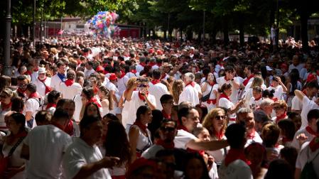 Chupinazo San Fermín 2025 en el paseo de Sarasate.