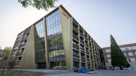 El nuevo edificio de Ciencias de la Salud de la UPNA