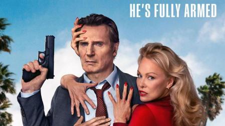 Cartel de la película 'Agárralo como puedas', con Liam Neeson y Pamela Anderson
