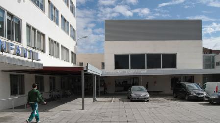 Bloque de Urgencias de Pediatría del Hospital Universitario de Navarra
*L: Pamplona
*T: Visita de Yolanda Barcina a la nueva unidad de Urgencias de Pediatria