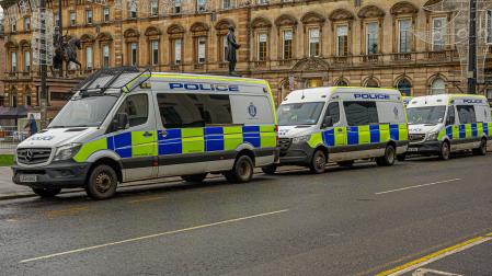 Un joven de 17 años condenado a 10 años de prisión por planear un atentado terrorista en una mezquita en el norte de Escocia