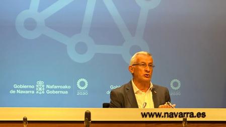El vicepresidente Félix Taberna, en la rueda de prensa ofrecida este lunes sobre el envío de la documentación del Gobierno a la comisión de investigación del Parlamento
