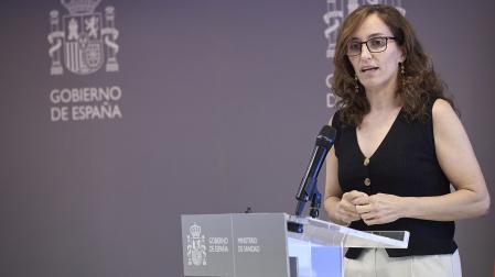 La ministra de Sanidad, Mónica García