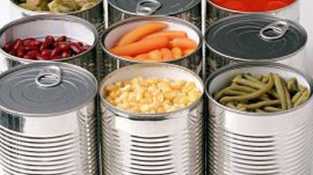 Conservas de diferentes hortalizas y verduras