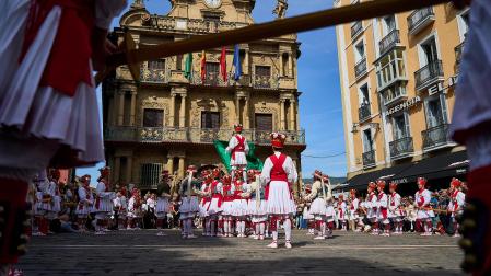 Fotos de la celebración de San Fermín Txikito 2025./