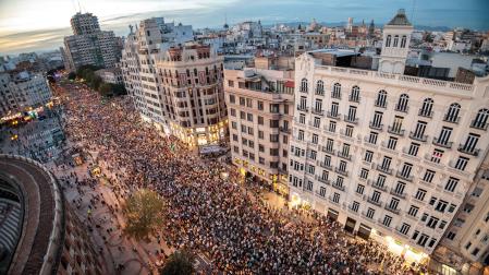 Imagen aérea de la manifestación de este sábado en Valencia