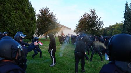 Fotos de los disturbios de la izquierda abertzale en el campus de la UN y en Iturrama /