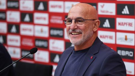 El seleccionador español, Luis de la Fuente, durante la rueda de prensa ofrecida este viernes en la Ciudad del Fútbol de Las Rozas