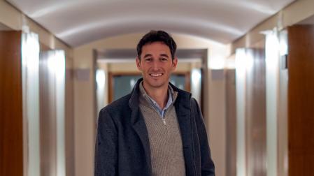 El Fisioterapeuta del Año en Cantabria, José Antonio Cortés, director del ejercicio terapéutico en el programa Menfis