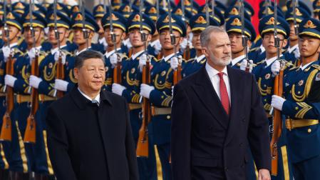 El rey, Felipe VI, recibido por el presidente chino Xi Jinping en Pekín