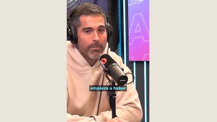 Una foto de Pablo Ojeda durante el programa de KISS FM