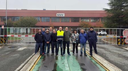 Comité de BSH y miembros de Adavan