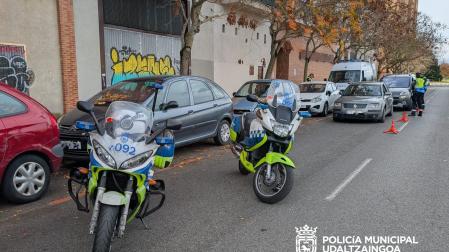 Dos motocicletas de la Policía Municipal durante una actuación