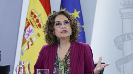 La vicepresidenta primera y ministra de Hacienda, María Jesús Montero, durante la rueda de prensa ofrecida tras la reunión del Consejo de Ministros