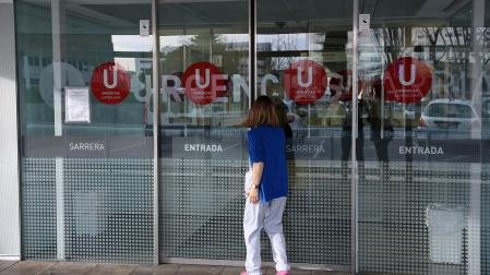 Acceso a Urgencias del HUN