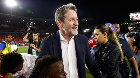 El seleccionador de Panamá Thomas Christiansen reacciona este martes, al final de un partido por las eliminatorias de Concacaf al Mundial 2026 entre la selecciones de Panamá y El Salvador en el estadio Rommel Fernández Gutiérrez, en Ciudad de Panamá