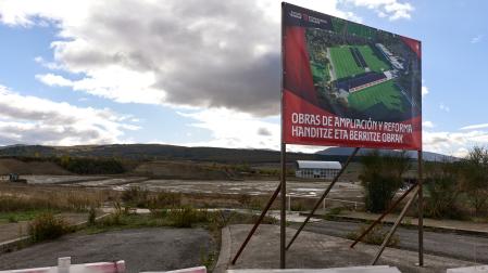 Obras de construcción de las nuevas instalaciones de Osasuna en Tajonar.