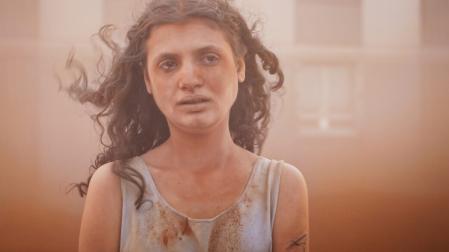 La actriz Mélissa Boros, en un fotograma del filme dirigido por Julia Ducournau