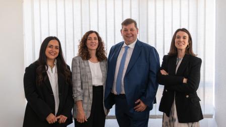 De izquierda a derecha: Oihane Delgado, Oihana Rebolé, Alberto Picón y Maite Aldaz