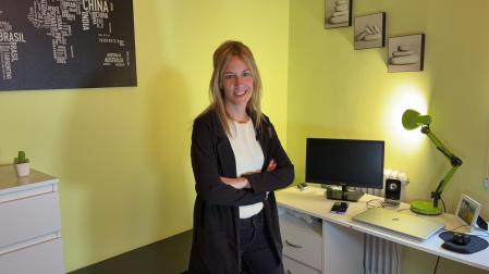Myrian Sanz desde el despacho en el que ayuda a empresarios y emprendedores