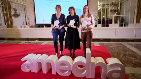 De izda. a dcha., De izquierda a derecha:  Maite Pérez Senosiain, Yolanda Torres y Lucía Vanrell