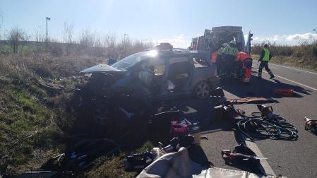 La conductora del vehículo siniestrado ha tenido que ser liberada por los bomberos
