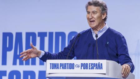 El presidente del Partido Popular, Alberto Núñez Feijóo, participa en el II Foro de Grandes Ciudades, un foro con alcaldes de ciudades gobernadas por el PP